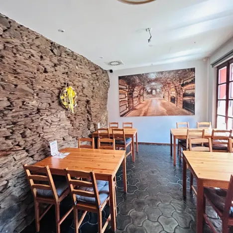Pronájem obchodního prostoru, Kolín, Na Hradbách, 164 m2
