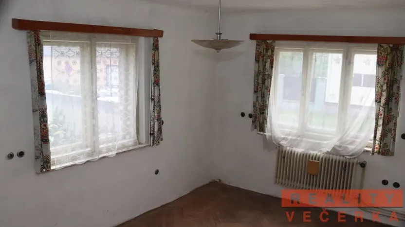 Prodej rodinného domu, Chrást, Kolmá, 180 m2