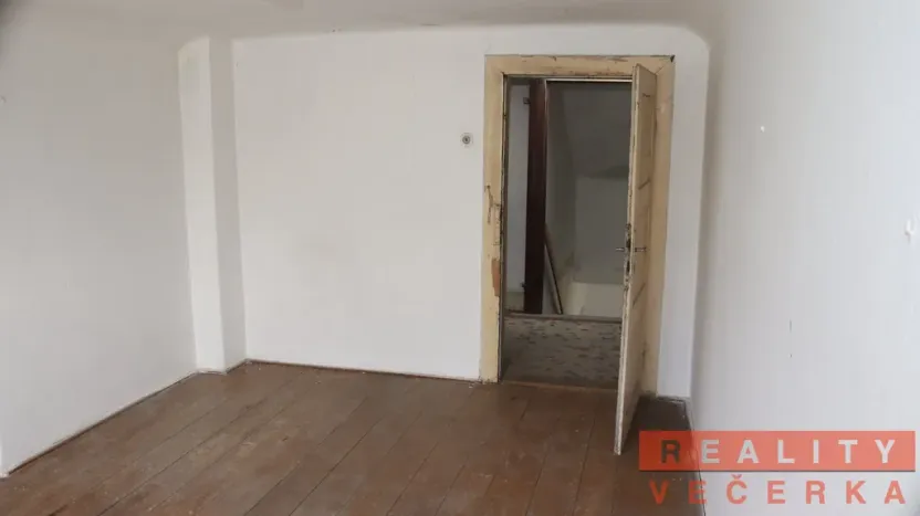 Prodej rodinného domu, Chrást, Kolmá, 180 m2