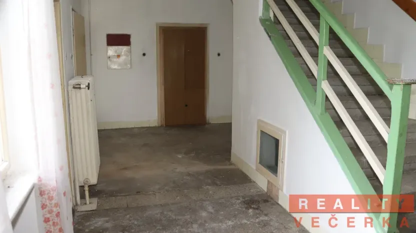 Prodej rodinného domu, Chrást, Kolmá, 180 m2