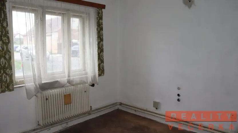 Prodej rodinného domu, Chrást, Kolmá, 180 m2