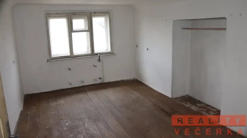 Prodej rodinného domu, Chrást, Kolmá, 180 m2