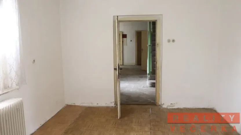 Prodej rodinného domu, Chrást, Kolmá, 180 m2
