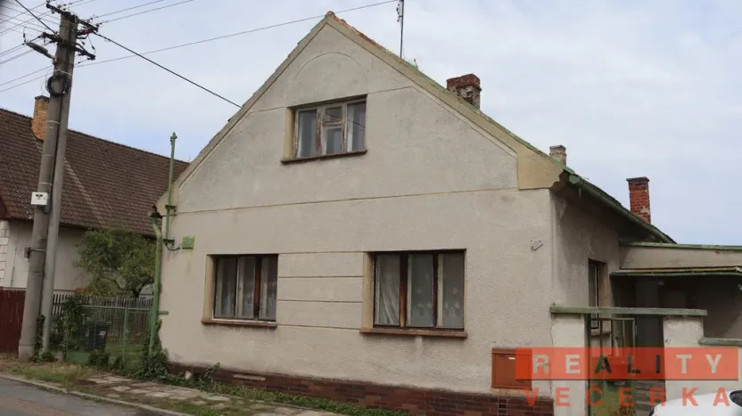 Prodej rodinného domu, Chrást, Kolmá, 180 m2