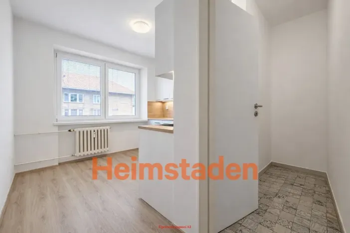 Pronájem bytu 2+1, Ostrava - Mariánské Hory, Zelená, 56 m2
