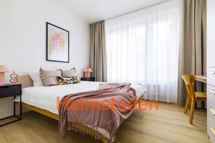 Pronájem bytu 2+kk, Praha - Holešovice, U Pergamenky, 53 m2