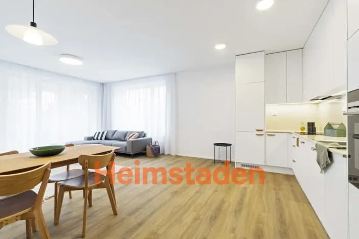 Pronájem bytu 3+kk, Praha - Holešovice, U Pergamenky, 85 m2