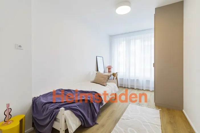 Pronájem bytu 3+kk, Praha - Holešovice, U Pergamenky, 85 m2