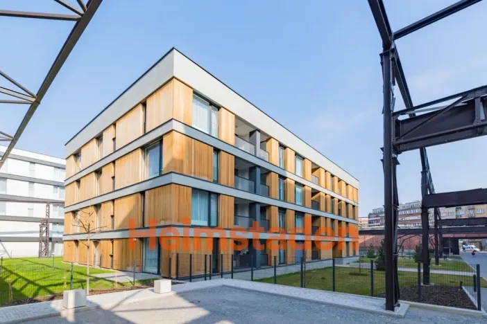Pronájem bytu 2+kk, Praha - Holešovice, Vrbenského, 61 m2