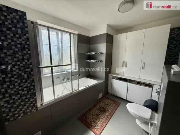 Prodej bytu 3+kk, Mariánské Lázně, Bezejmenná, 161 m2