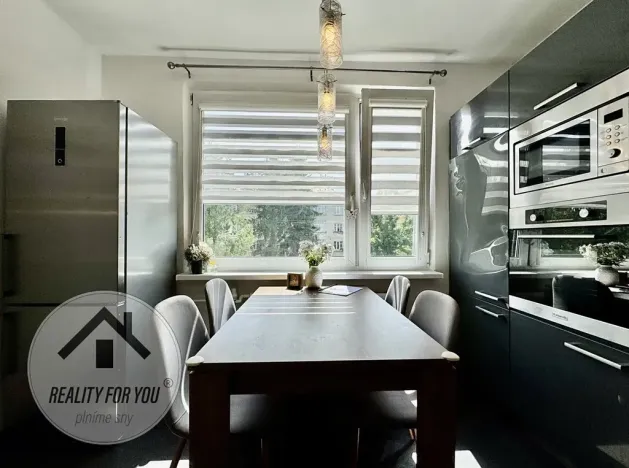 Prodej bytu 3+1, Liberec, Lounská, 71 m2