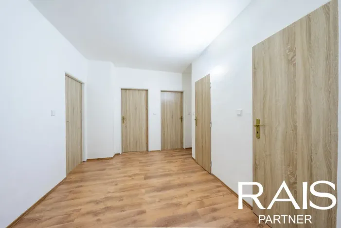 Pronájem bytu 2+1, Rosice, Komenského náměstí, 59 m2