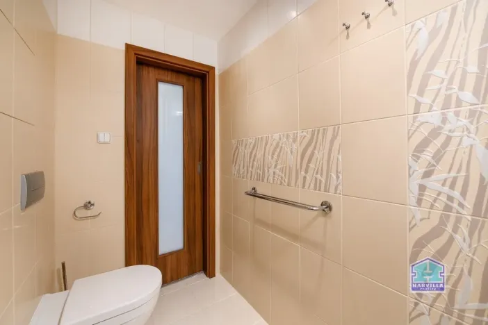 Prodej bytu 3+1, Plzeň - Doubravka, Ke Špitálskému lesu, 70 m2