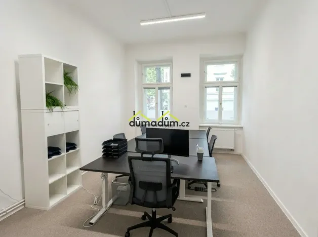 Prodej bytu 4+kk, Praha, Pernerova, 88 m2