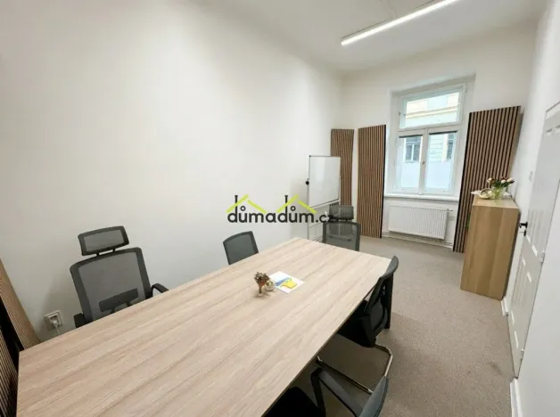 Prodej bytu 4+kk, Praha, Pernerova, 88 m2