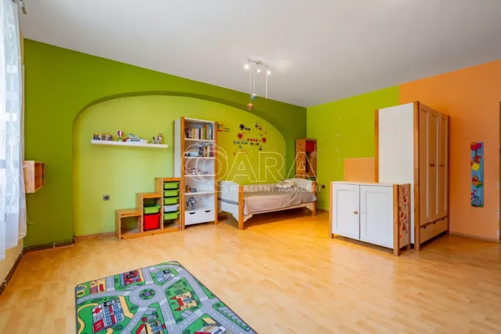 Prodej rodinného domu, Mořina, 320 m2