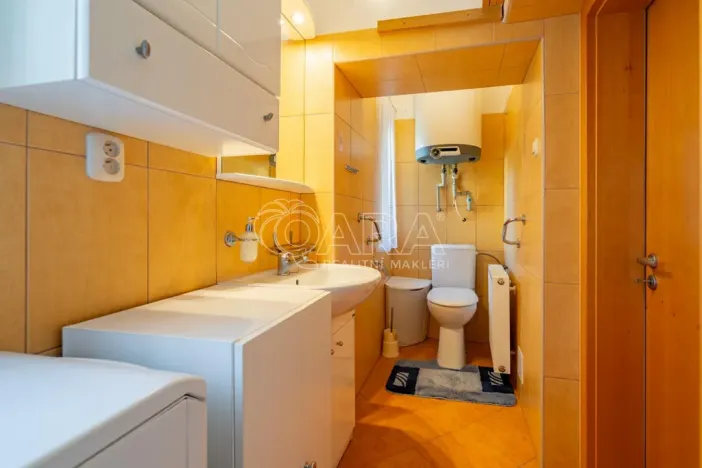 Prodej rodinného domu, Mořina, 320 m2