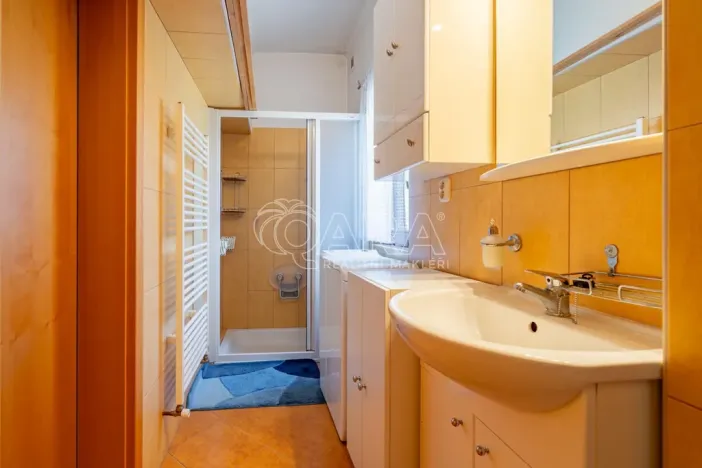 Prodej vícegeneračního domu, Mořina, 320 m2