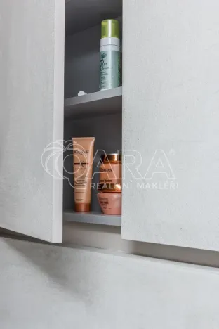 Prodej bytu 2+kk, Praha - Malá Strana, Újezd, 51 m2