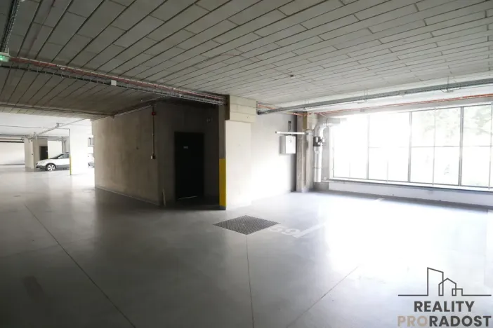 Prodej garáže, Hradec Králové, Kubelíkova, 13 m2