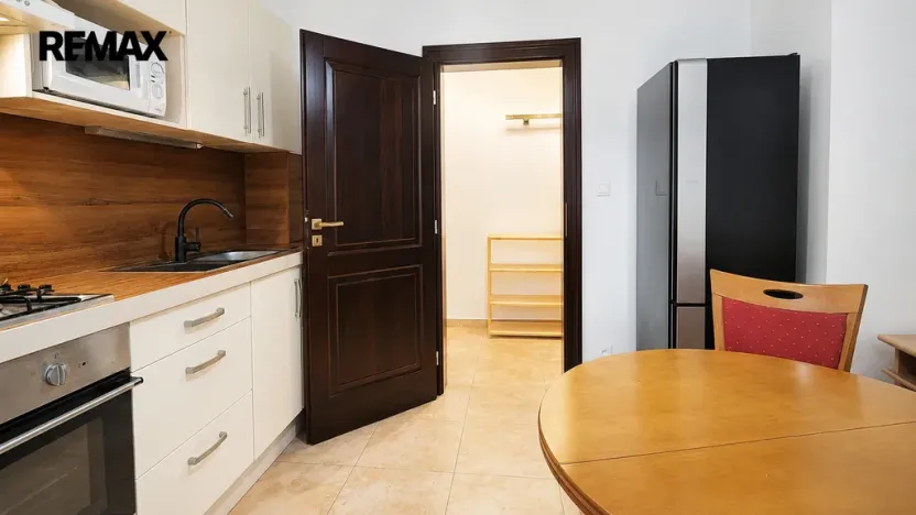 Pronájem bytu 2+1, Karlovy Vary, Lázeňská, 62 m2