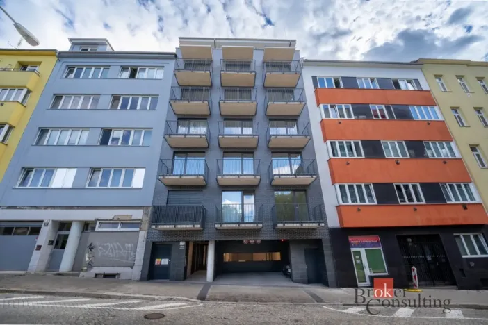 Pronájem bytu 1+kk, Brno - Zábrdovice, Hvězdová, 33 m2