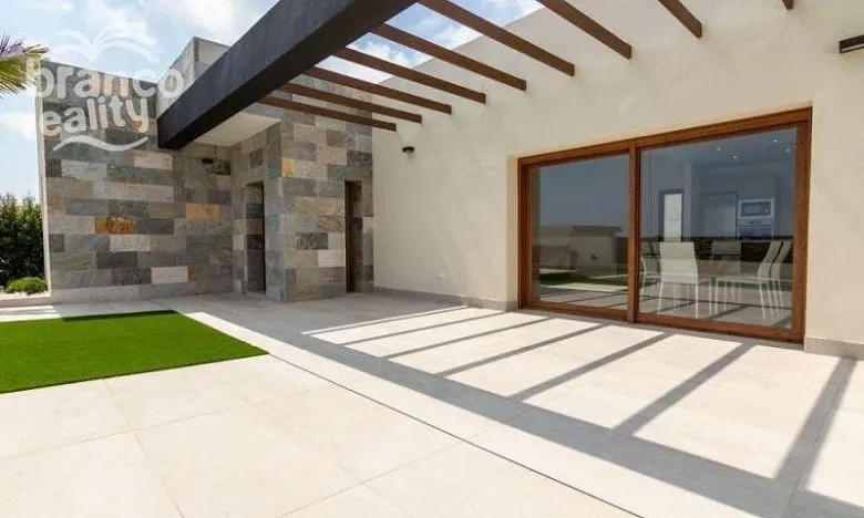 Prodej rodinného domu, Torrevieja, Alicante, Španělsko, 295 m2