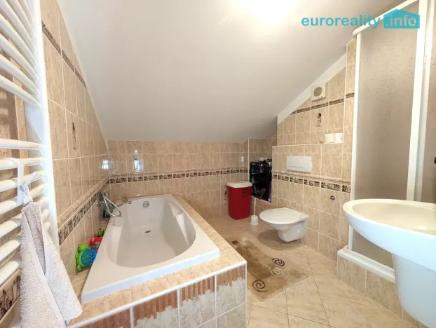 Prodej rodinného domu, Troskovice - Jivina, 160 m2