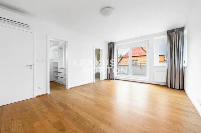 Pronájem rodinného domu, Praha - Břevnov, Falcká, 500 m2