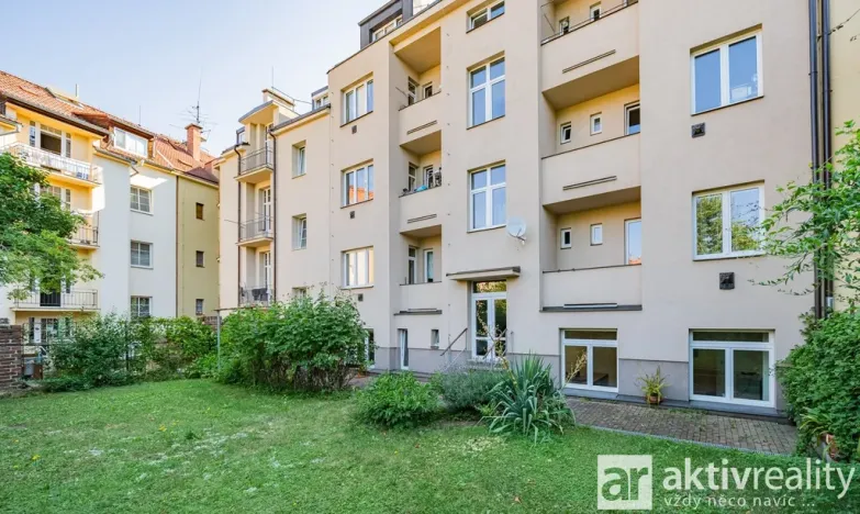 Prodej bytu 2+kk, Praha - Strašnice, Vykáňská, 55 m2