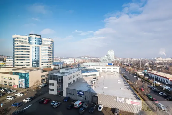 Prodej kanceláře, Brno, Pražákova, 320 m2