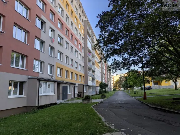 Prodej obchodního prostoru, Most, Šeříková, 39 m2