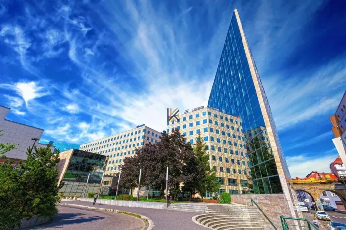 Pronájem kanceláře, Praha - Karlín, Pobřežní, 160 m2