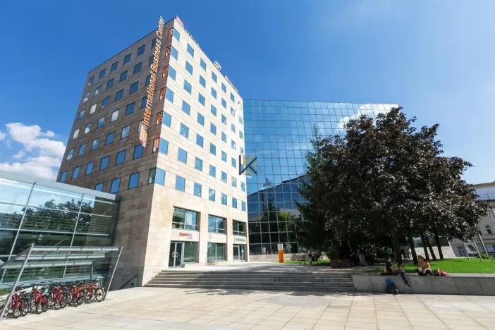 Pronájem kanceláře, Praha - Karlín, Pobřežní, 160 m2