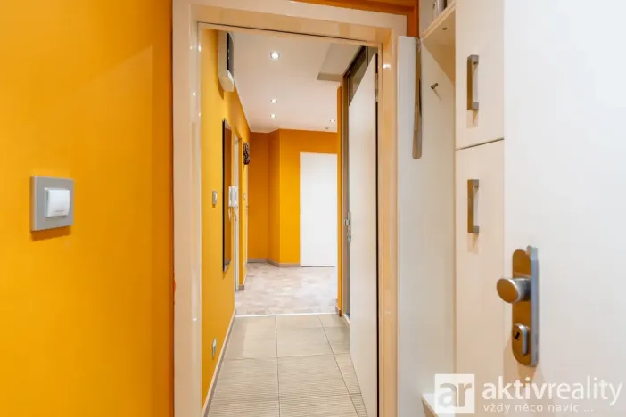 Prodej bytu 4+1, Praha - Černý Most, Šromova, 95 m2