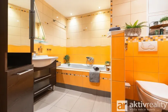 Prodej bytu 4+1, Praha - Černý Most, Šromova, 95 m2