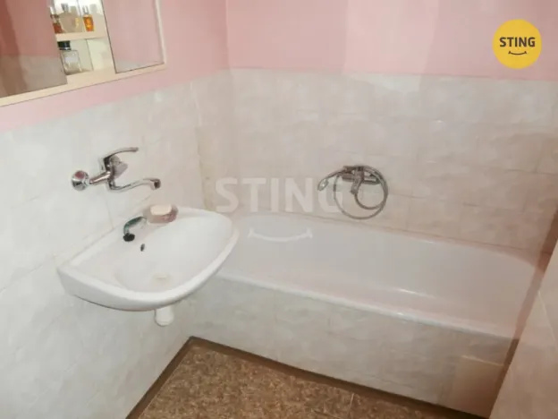 Prodej rodinného domu, Staré Město, 200 m2