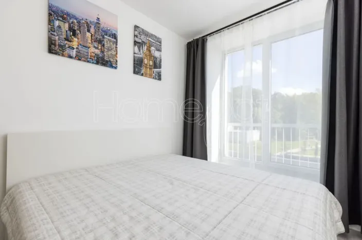 Pronájem bytu 2+kk, Milovice - Mladá, Višňová, 39 m2