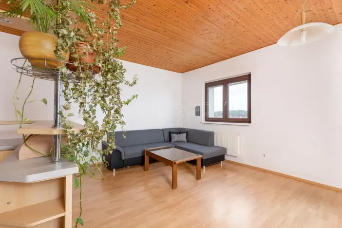 Pronájem bytu 2+kk, Praha - Újezd nad Lesy, Velebného, 57 m2