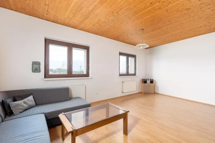 Pronájem bytu 2+kk, Praha - Újezd nad Lesy, Velebného, 57 m2