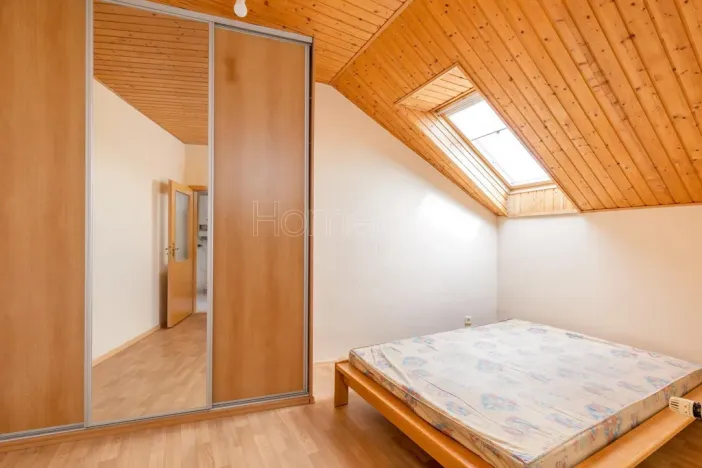 Pronájem bytu 2+kk, Praha - Újezd nad Lesy, Velebného, 57 m2