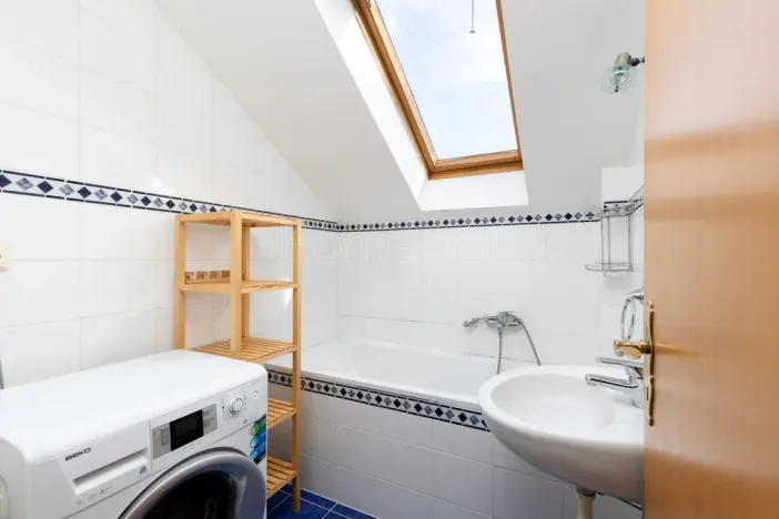 Pronájem bytu 2+kk, Praha - Újezd nad Lesy, Velebného, 57 m2