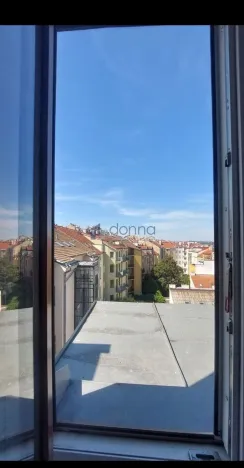 Pronájem bytu 1+kk, Praha, Jeronýmova, 30 m2