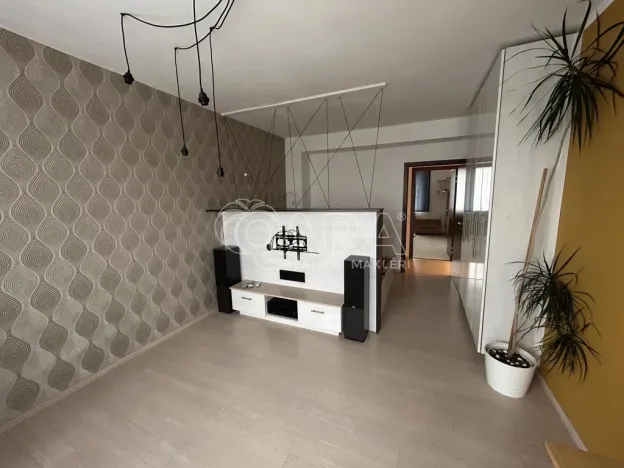 Pronájem bytu 2+1, Praha - Žižkov, Pod lipami, 53 m2