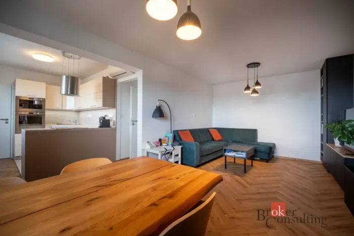 Prodej bytu 3+kk, Šlapanice, Švehlova, 78 m2