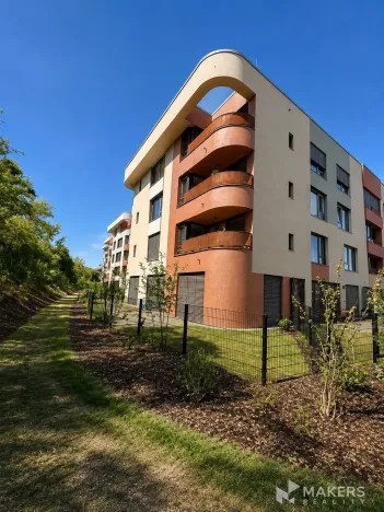 Pronájem bytu 2+kk, Praha - Radlice, U Komína, 52 m2