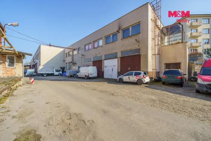 Pronájem kanceláře, Teplice, Libušina, 3000 m2