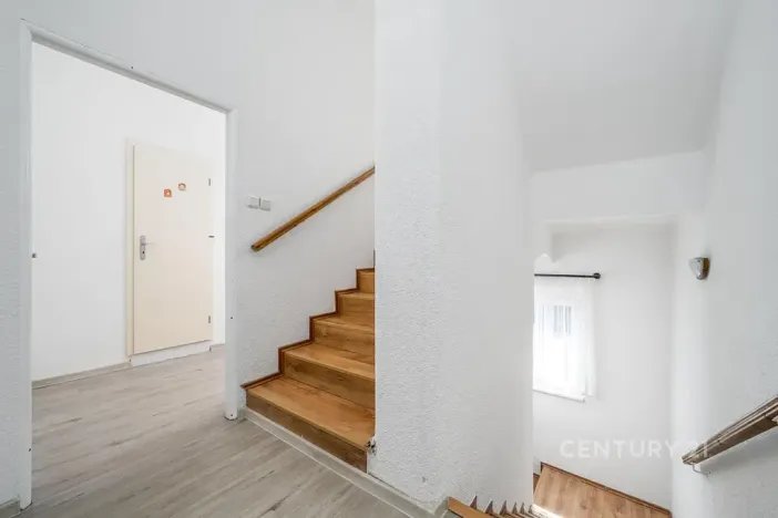 Prodej rodinného domu, Chlumec, Holubova, 241 m2