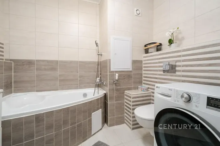 Prodej bytu 3+kk, Děčín, Oblouková, 74 m2