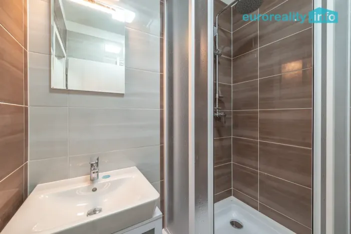 Prodej bytu 2+kk, Tachov, Na Třešňovce, 37 m2